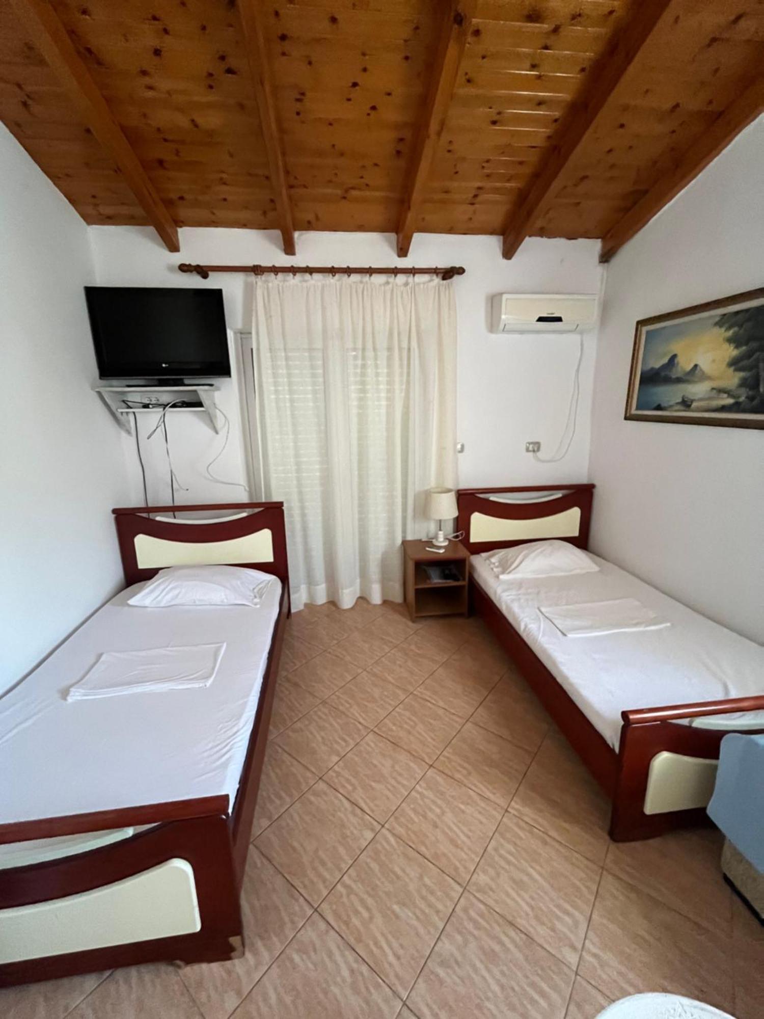Hotel Portokali Хімара Екстер'єр фото